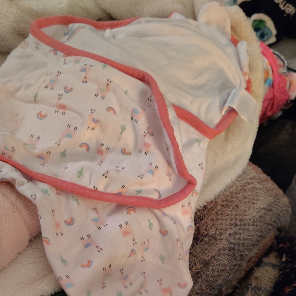 SwaddleMe White and Pink Diaper Cover (7/14 Lbs) Adjustable